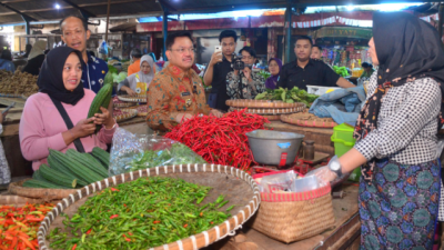 Wali Kota Robby Pastikan Stok Bahan Pokok di Salatiga Selama Nataru Aman